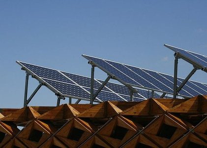 Cena sončne elektrarne: kaj res določa investicijo